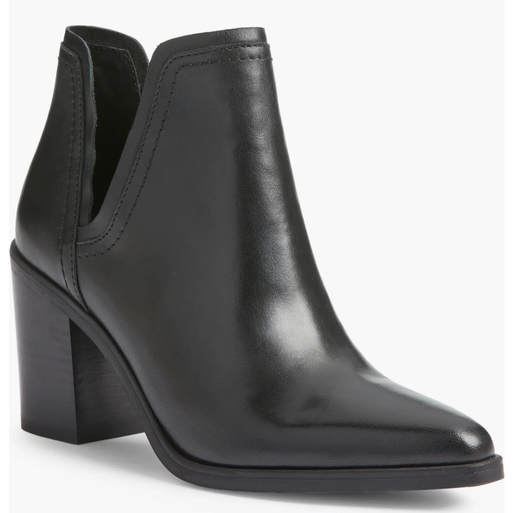 Black Steve Madden booties